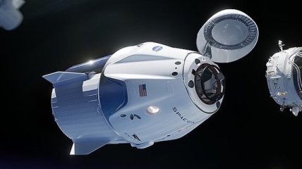 SpaceX назвали причину взрыва корабля Dragon 2