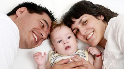 Рождение ребенка негативно сказывается на отношениях пары