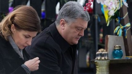 Порошенко почтил память погибших на Майдане