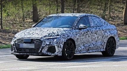 Новенький Audi RS 3 вже тестують