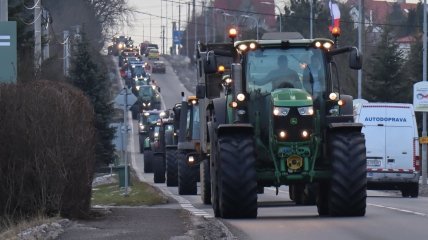 Чеські фермери приєднаються до протестів: перекриватимуть кордон