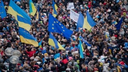 Президент подписал закон о соцгарантиях участников Евромайдана