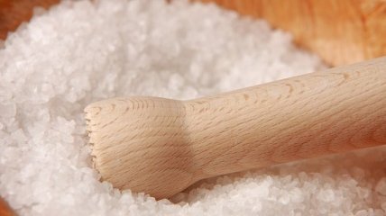 Эксперты назвали причины отказаться от употребления соли