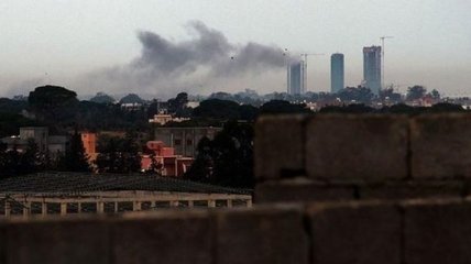 Аеропорт Тріполі потрапив під ракетний обстріл