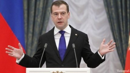 Медведев утвердил правила переселения свидетелей ради безопасности
