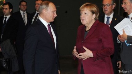 Меркель сказала, что не теряет терпения в переговорах с Путиным