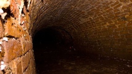В Одессе провалившийся грунт открыл вход в катакомбы  