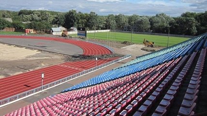 Реконструкция стадиона в Чернигове будет завершена к концу ноября