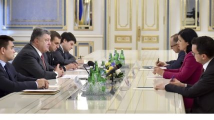 Порошенко и еврокомиссар Юрова обсудили реформы в Украине