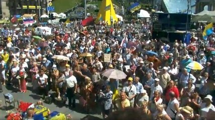 Майдан к Порошенко: Не тормозите нас на пути в Европу (Видео) 