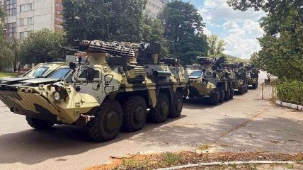 Украинские военные получили партию новых бронетранспортеров