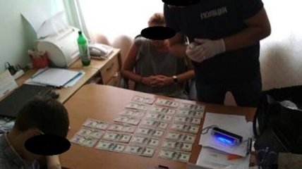 В Одесской области чиновника поймали на взятке 