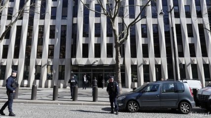 Взрыв в офисе МВФ в Париже: конверт могли отправить греческие анархисты
