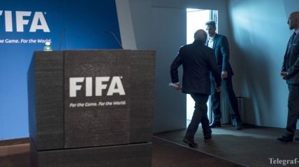 Экс-глава УЕФА: Думаю, ФБР подтолкнуло Блаттера к уходу