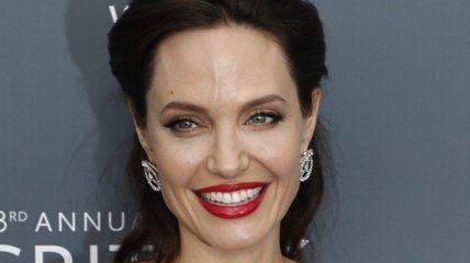 Анджелина Джоли увенена, что выиграет в суде опеку над детьми