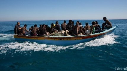 Миграционный кризис: За выходные у берегов Испании спасено полтысячи беженцев