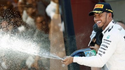 Льюис Хэмилтон потерял два килограмма на Гран-при Испании