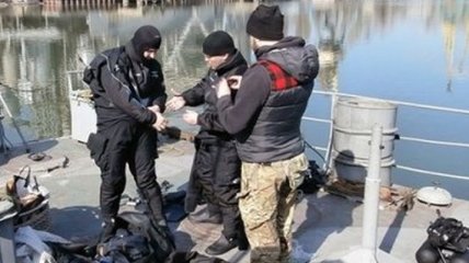 Как в Украине готовят военных водолазов: экстремальное видео
