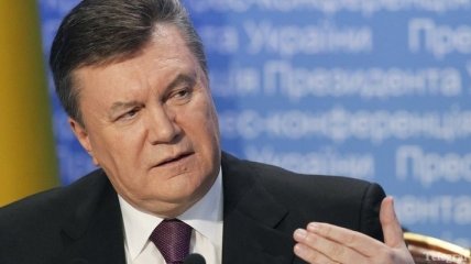 Виктор Янукович причастен к скандалу из-за плагиата