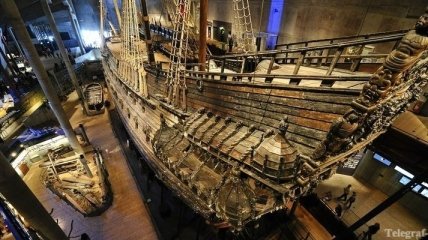 Знаменитый шведский корабль XVII века "Васа" разрушается изнутри
