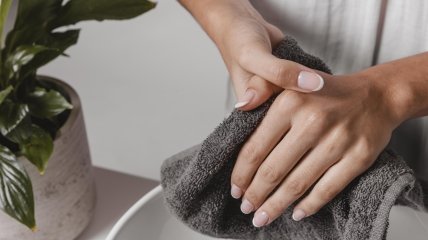 Здорові нігті вимагають регулярного догляду та підживлення
