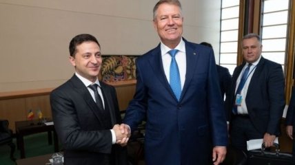 Зеленский поздравил президента Румынии с переизбранием на второй срок