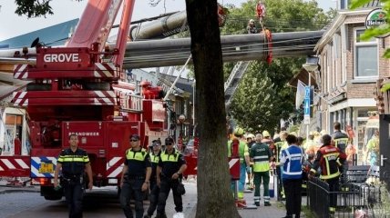 В Нидерландах 20 людей пострадали из-за падения строительных кранов
