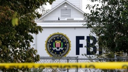 ФБР арестовало пятерых человек, обучавших детей нападать на школы в США