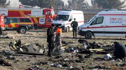 Авиакатастрофа в Тегеране: у Рябошапки просят "воздержаться от бесстыдного пиара на горе людей"