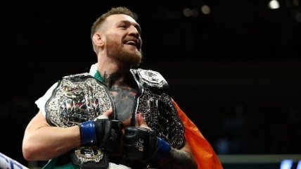 Макгрегора лишили чемпионского пояса UFC