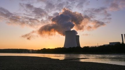 Франция планирует построить шесть ядерных реакторов нового типа