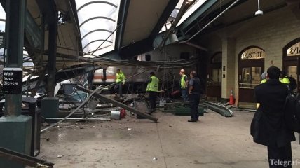 На вокзале в Нью-Джерси произошло крушение поезда, пострадали десятки людей
