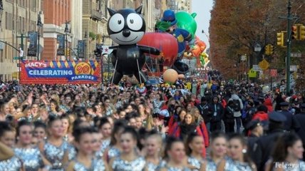 В Нью-Йорке состоялся многомиллионный парад ко Дню благодарения (Видео)