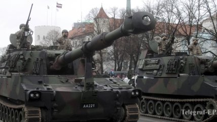 Латвия получила большую часть бронетехники закупленной в Великобритании