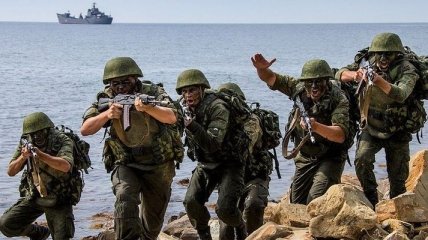 В Каспийской флотилии начались учения морской пехоты