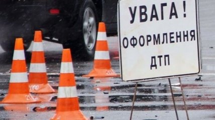 В Черновцах водитель маршрутки потерял сознание и сбил пешехода