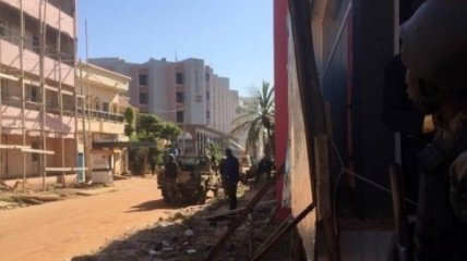 СМИ: нападение на отель в Мали, есть погибшие