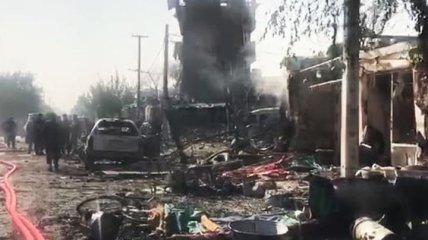 Покушение на вице-президента: по меньшей мере 10 человек погибли после взрыва в Кабуле (Видео)