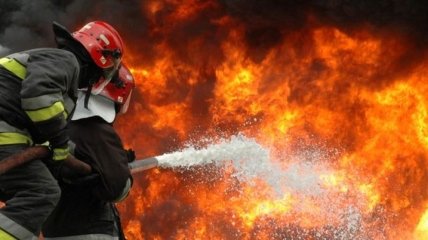 Пожар на территории киевского завода ликвидирован
