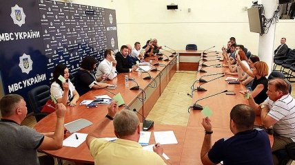 Новый Общественный совет при МВД провел первое заседание (Фото)