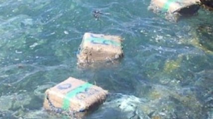 Испанские полицейские перехватили подлодку: на борту обнаружили 2 тонны кокаина