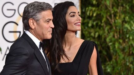 Клуни пришел на "Золотой глобус" в "свадебном" смокинге