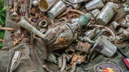В Польше кладоискатели обнаружили тайник с серебром (Фото)