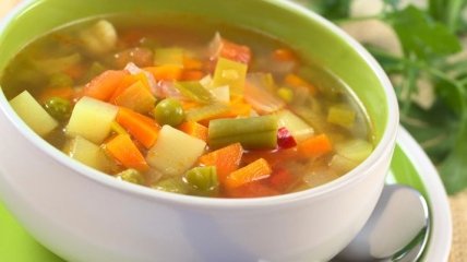 Диетологи подсказали, как похудеть с помощью обычного супа