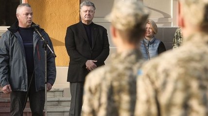 Порошенко заявил, что боевики в Станице Луганской остаются на своих позициях
