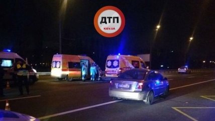 ДТП с участием "скорой" в Киеве: пострадали 4 человека, среди них ребенок