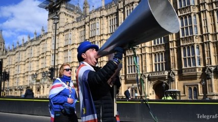 Британцы требуют отменить Brexit: Петицию подписали уже 5,6 млн человек 