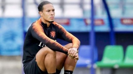 Экс-звезда сборной Голландии: Ван Дейк не является лучшим игроком в мире