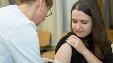 Украинские пациенты смогут бесплатно вакцинироваться в частных клиниках