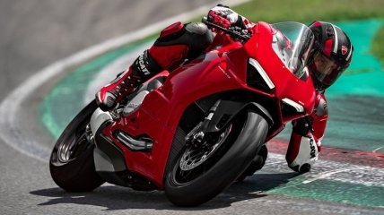 Ducati презентовала спортбайк Panigale V2